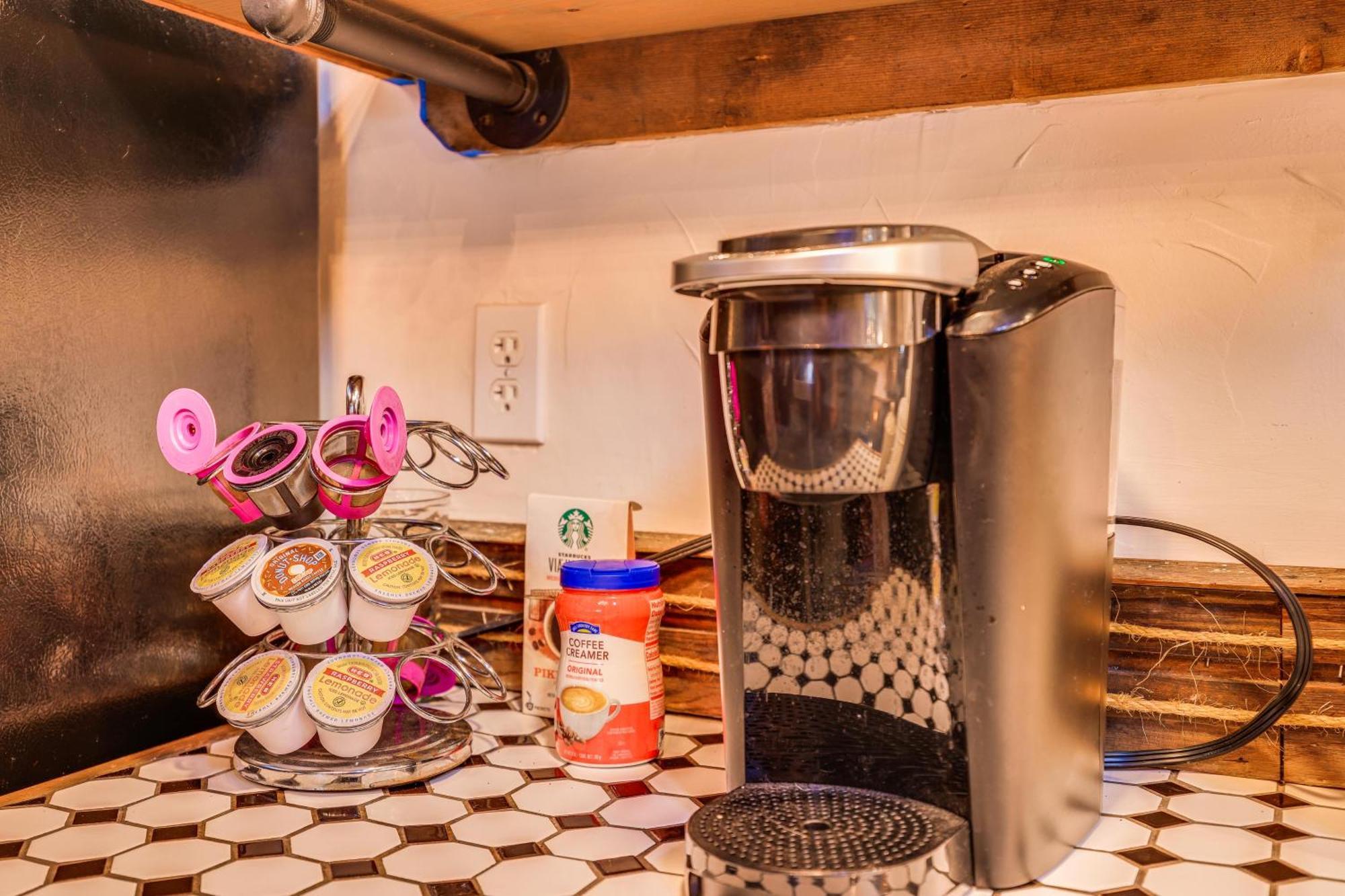 Pet-Friendly Wimberley Cabin With Fire Pit And Hot Tub Экстерьер фото