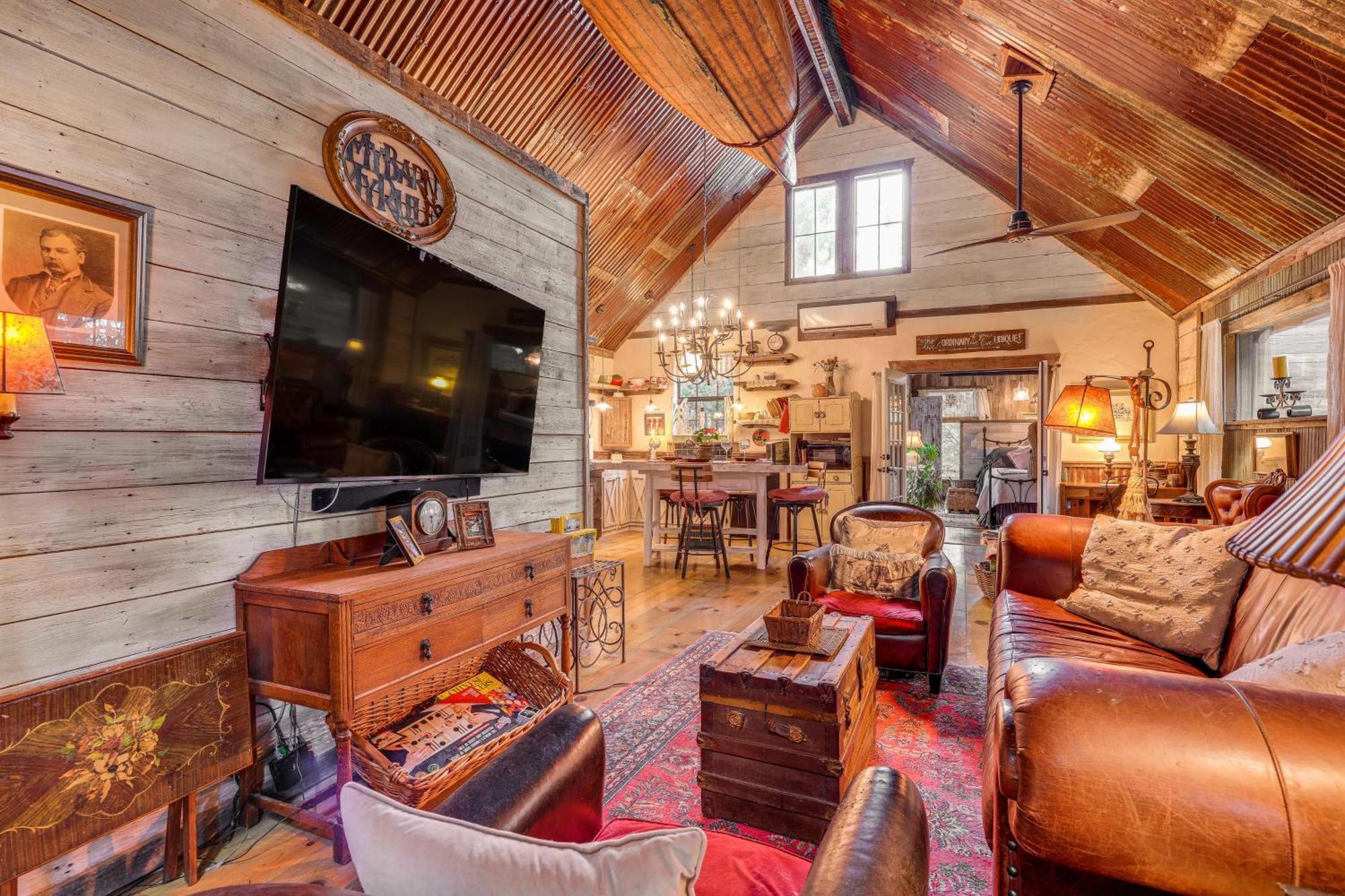 Pet-Friendly Wimberley Cabin With Fire Pit And Hot Tub Экстерьер фото