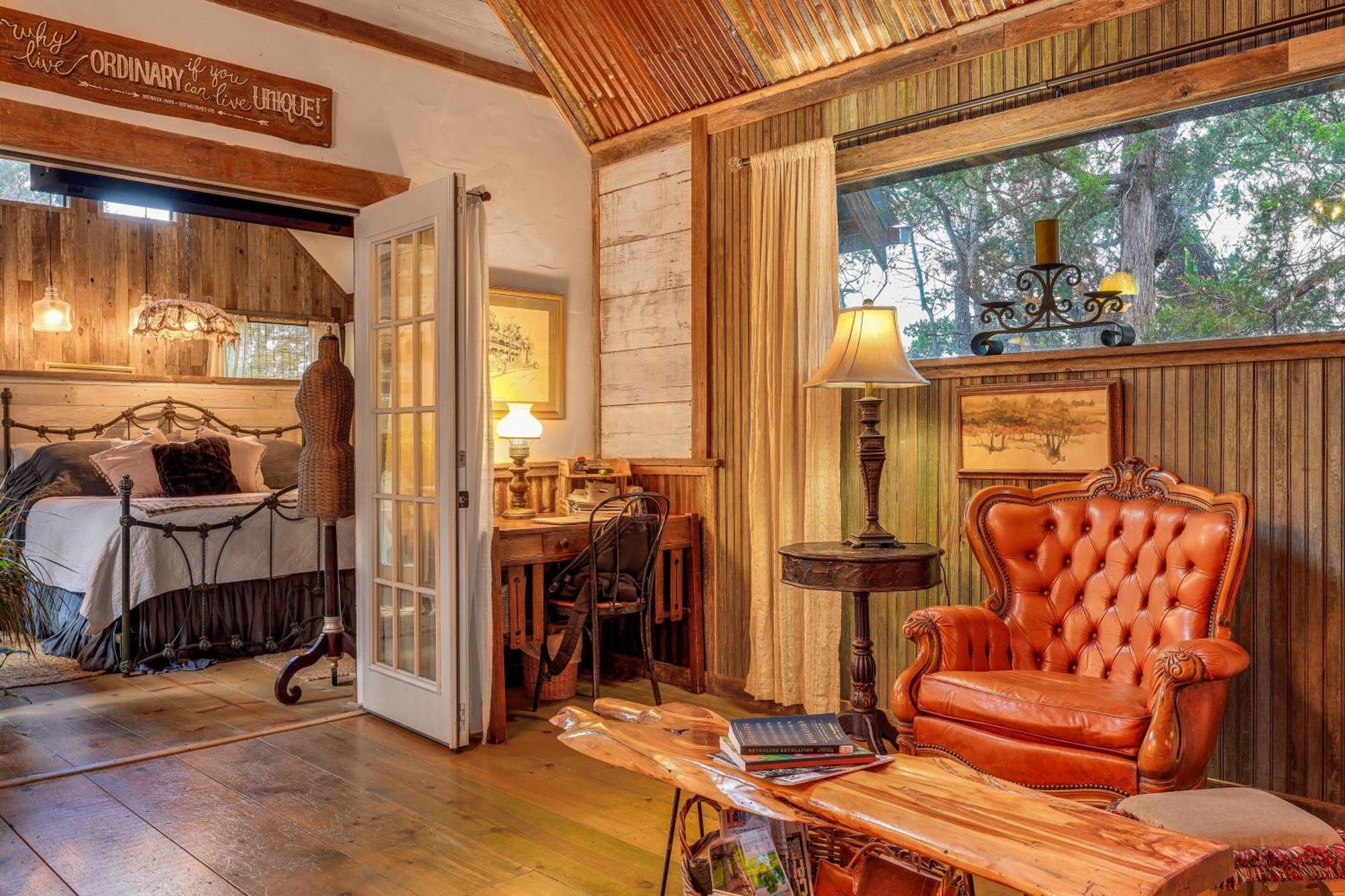 Pet-Friendly Wimberley Cabin With Fire Pit And Hot Tub Экстерьер фото